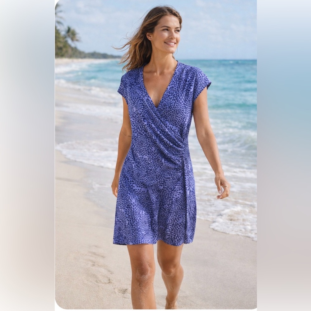 Athleta Faux Wrap V-Neck Cap Sleeve Dotted
Floral Athletic Dress Size S - Picture 1 of 9